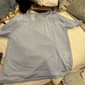 Nike slouchy workout top